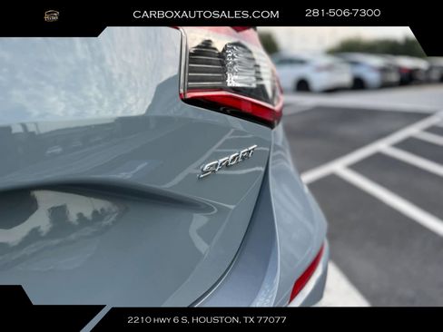 Used 2024 Honda Civic Sport image 27