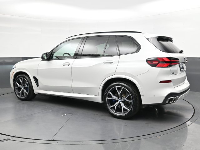 Used 2025 BMW X5 M60i AWD/4WD image 7