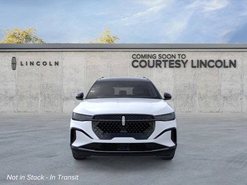 New 2026 Lincoln Nautilus Reserve AWD/4WD image 4
