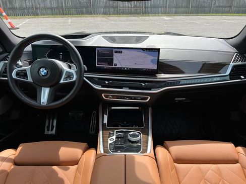 Used 2024 BMW X5 xDrive40i w/ Executive Package image 37