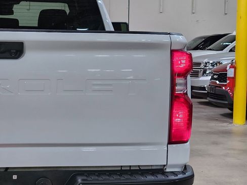 Used 2025 Chevrolet Silverado 2500 W/T w/ WT Convenience Package image 22