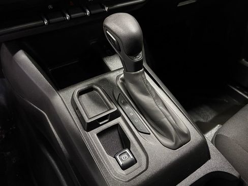 Used 2023 Chevrolet Colorado W/T RWD image 20