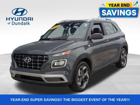 Used 2025 Hyundai Venue Limited image 7