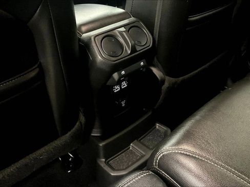 Used 2021 Jeep Wrangler Unlimited Sahara w/ Cold Weather Group image 10