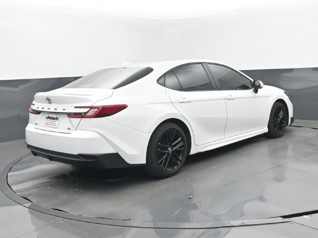 Used 2026 Toyota Camry SE FWD image 6