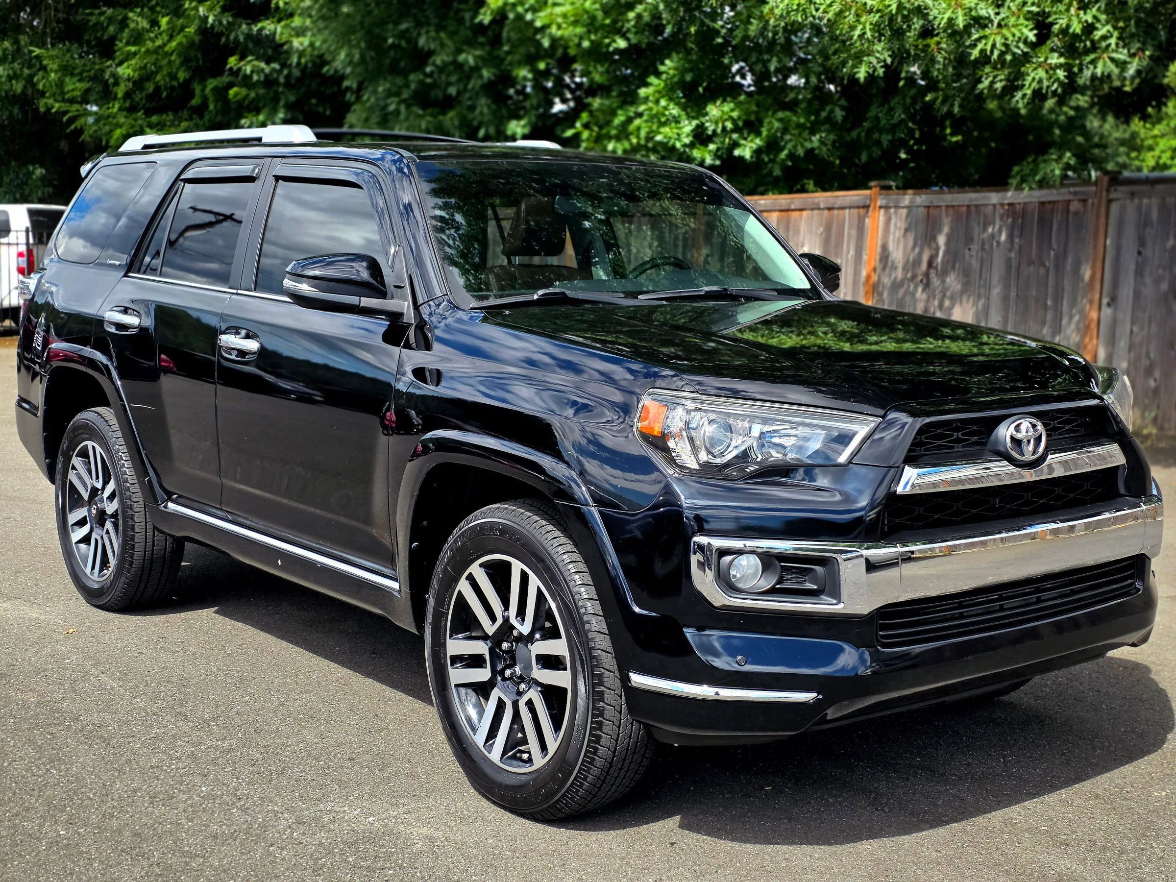 Used 2018 Toyota 4Runner Limited AWD/4WD image 1