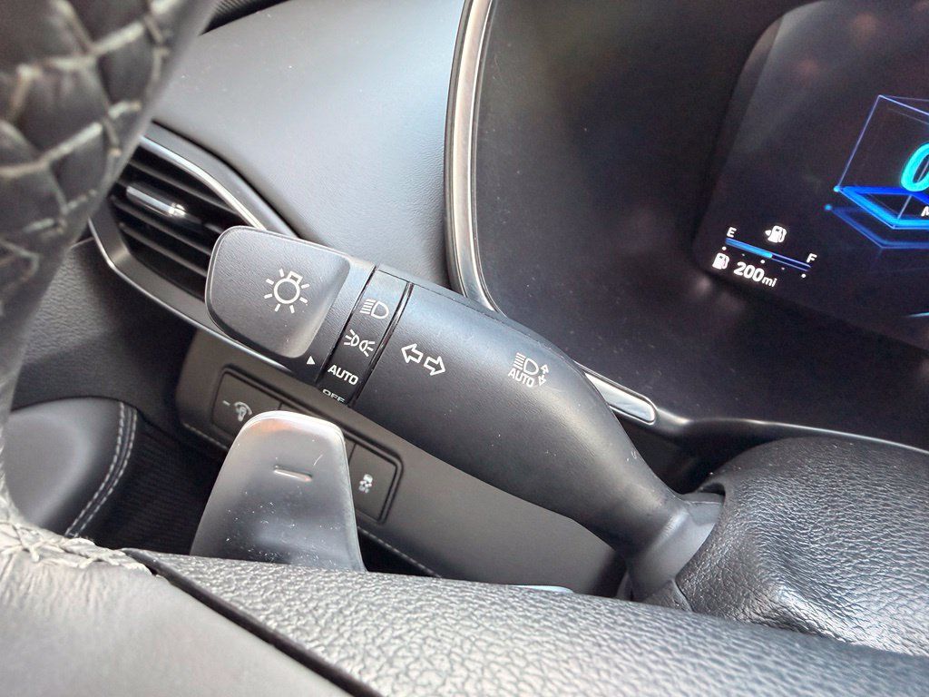 Used 2023 Hyundai Santa Fe Limited FWD image 18