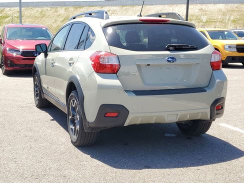 Used 2016 Subaru Crosstrek 2.0i Premium AWD/4WD image 2