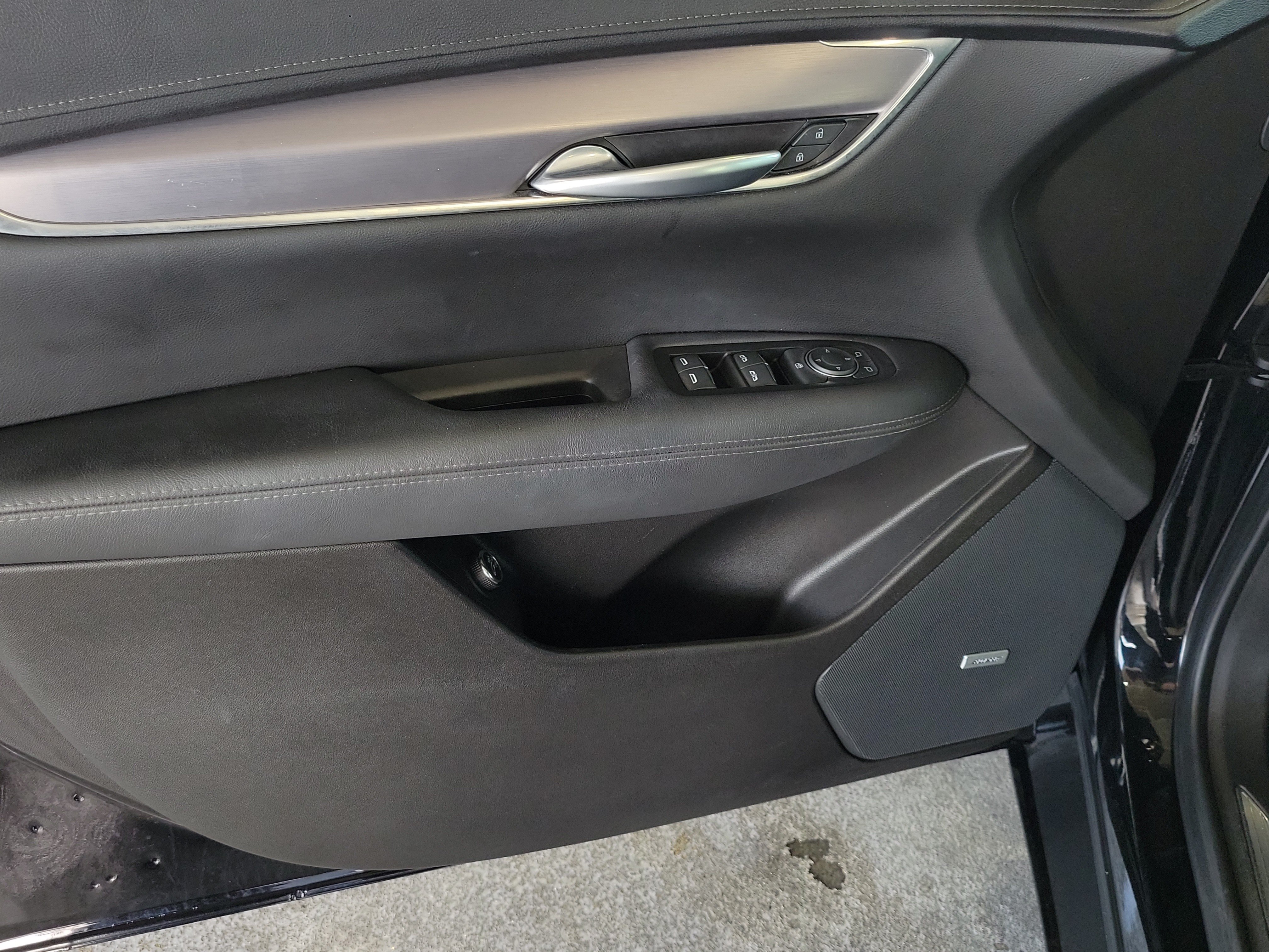 Used 2023 Cadillac XT5 Luxury FWD image 16