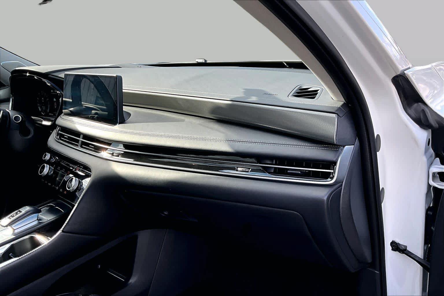 Used 2025 INFINITI QX60 Luxe w/ Vision Package AWD/4WD image 17