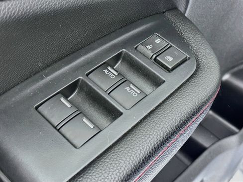 Certified 2022 Honda Pilot Black Edition image 18