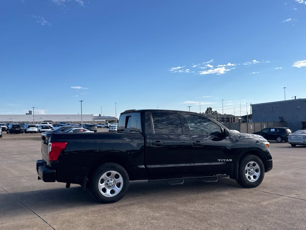 Used 2021 Nissan Titan S w/ S Utility Package RWD image 32