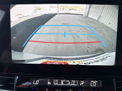 Certified 2025 Toyota Sienna XLE w/ XLE Plus Package FWD image 24