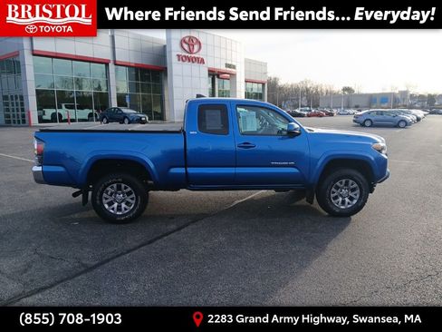 Used 2018 Toyota Tacoma SR5 image 8