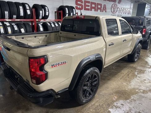 Used 2023 Chevrolet Colorado Trail Boss w/ Technology Package image 3