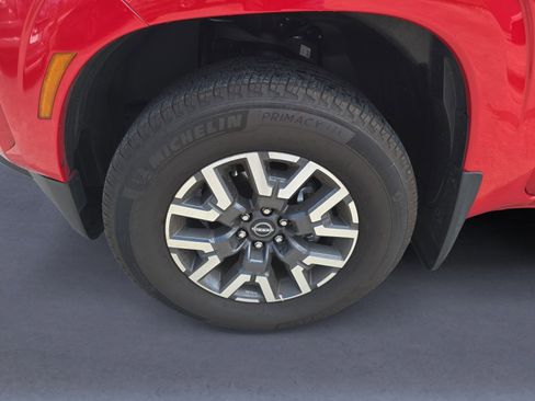 Used 2024 Nissan Frontier SL image 29