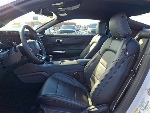 Used 2025 Ford Mustang GT Premium image 10