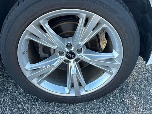 Used 2023 Audi Q8 Premium Plus w/ Premium Plus Package AWD/4WD image 8