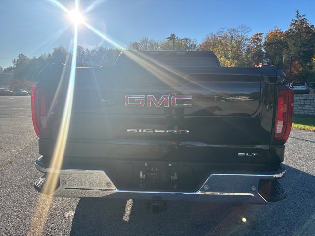 Used 2022 GMC Sierra 1500 SLT w/ SLT Premium Plus Package AWD/4WD image 6