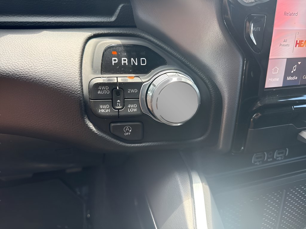 Used 2026 RAM 1500 Laramie w/ Sport Appearance Package AWD/4WD image 18