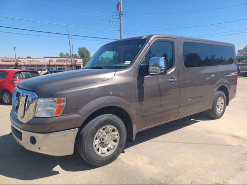 Used 2012 Nissan NV 3500 SL w/ Technology Pkg image 1