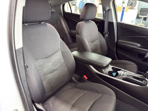 Used 2019 Chevrolet Volt LT image 28