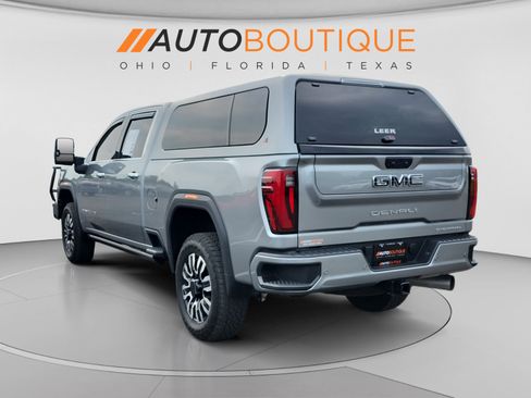 Used 2025 GMC Sierra 2500 Denali Ultimate w/ Max Trailering Package AWD/4WD image 3