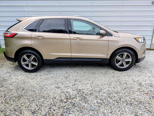 Used 2020 Ford Edge SEL w/ Cold Weather Package FWD image 2
