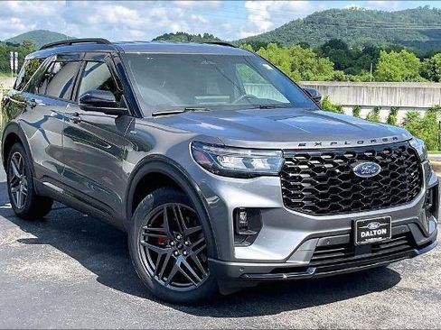 Certified 2025 Ford Explorer ST-Line w/ Premium Package RWD image 2