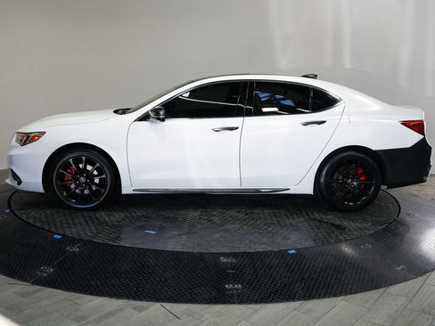 Used 2018 Acura TLX w/ Technology Package FWD image 4