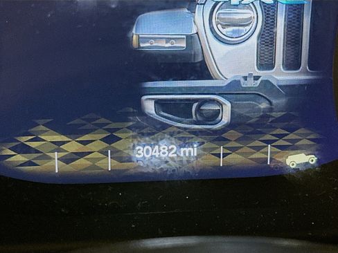 Used 2023 Jeep Wrangler Sahara w/ Cold Weather Group image 19