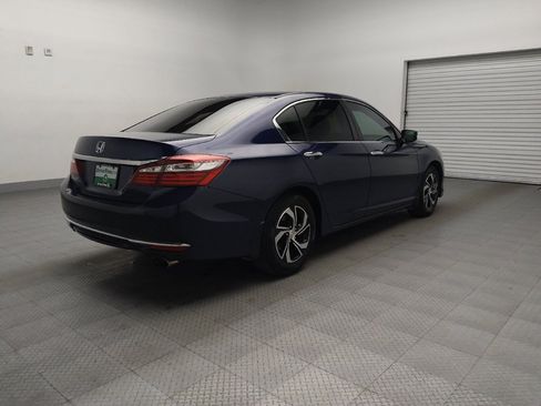 Used 2017 Honda Accord LX image 9