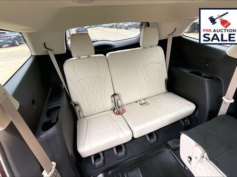 Used 2023 Buick Enclave Avenir w/ Trailering Package, 5000 lbs. FWD image 28