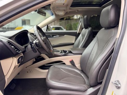 Used 2020 Lincoln Nautilus Reserve w/ Cargo Utility Package AWD/4WD image 20