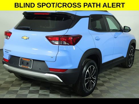 Used 2024 Chevrolet TrailBlazer LT w/ Driver Confidence Package image 10