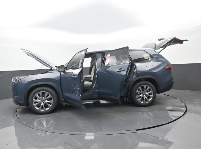 New 2026 Toyota Grand Highlander FWD image 34
