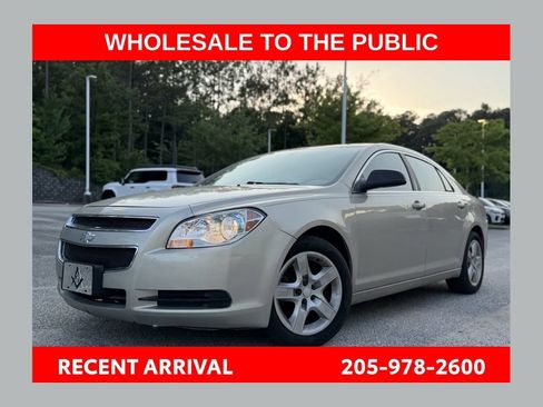 Used 2011 Chevrolet Malibu LS FWD image 1