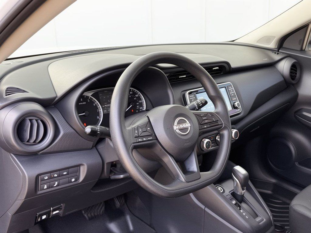 Used 2024 Nissan Kicks S FWD image 4