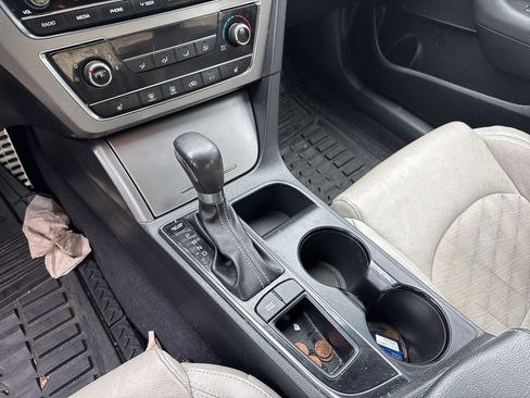 Used 2017 Hyundai Sonata Sport 2.0T image 7