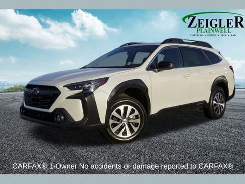 Used 2023 Subaru Outback Premium image 1