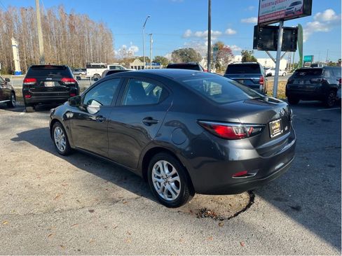 Used 2018 Toyota Yaris iA image 7