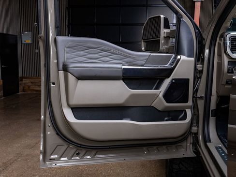 Used 2026 Ford F350 Platinum image 36