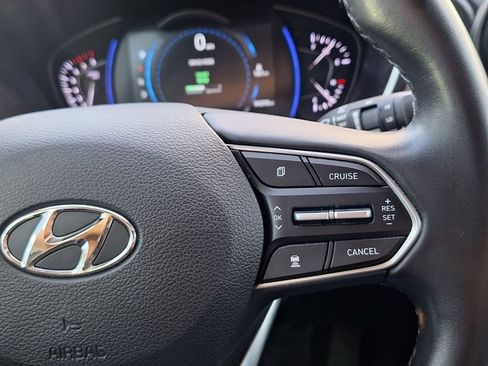 Used 2019 Hyundai Santa Fe Limited AWD/4WD image 16