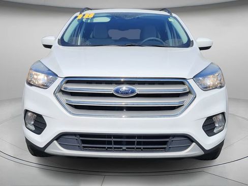 Used 2018 Ford Escape SE image 4