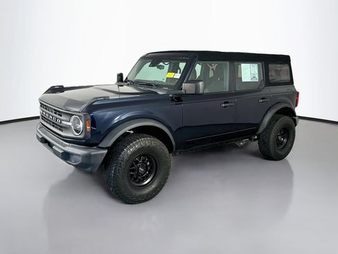 Used 2021 Ford Bronco 4-Door AWD/4WD image 3