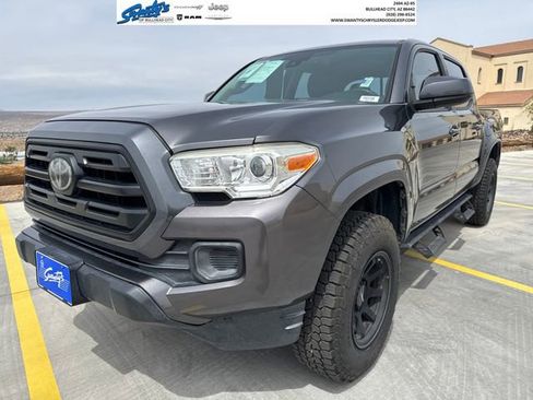 Used 2018 Toyota Tacoma SR w/ SR Convenience Package image 1