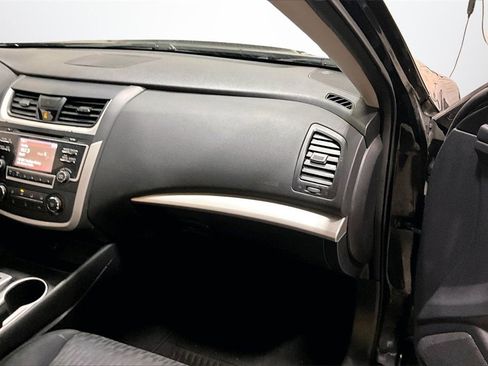 Used 2017 Nissan Altima 2.5 image 24