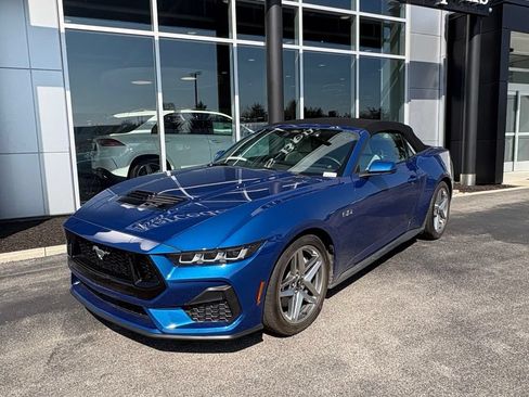 Used 2024 Ford Mustang GT Premium RWD image 2