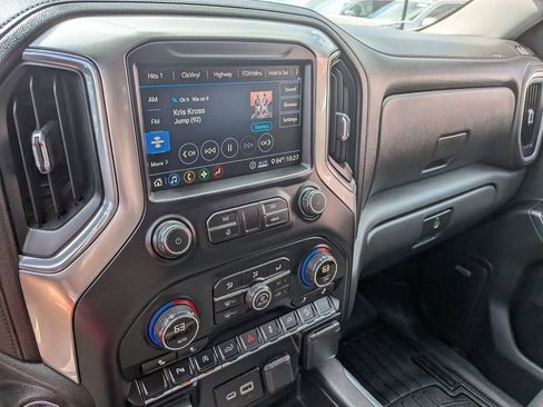 Used 2020 Chevrolet Silverado 1500 RST AWD/4WD image 16