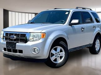Used 2010 Ford Escape XLT FWD video 1